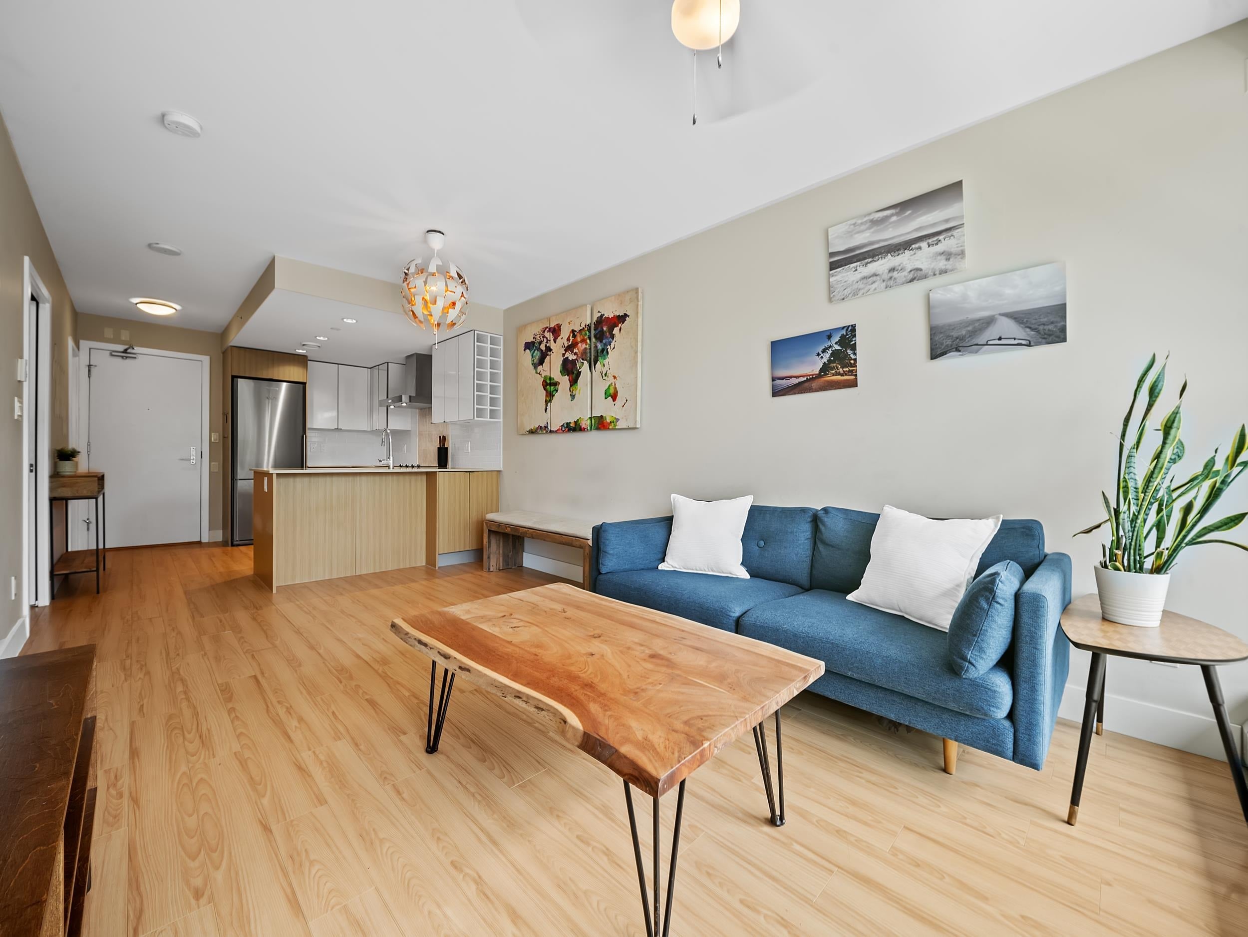 213-159 2nd Avenue W, Vancouver, BC, V5Y 0L8