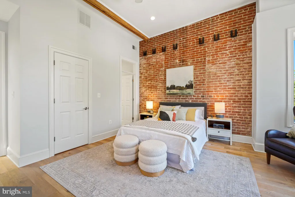 Additional image 24 of 822 11th Street NE, Washington, DC 20002