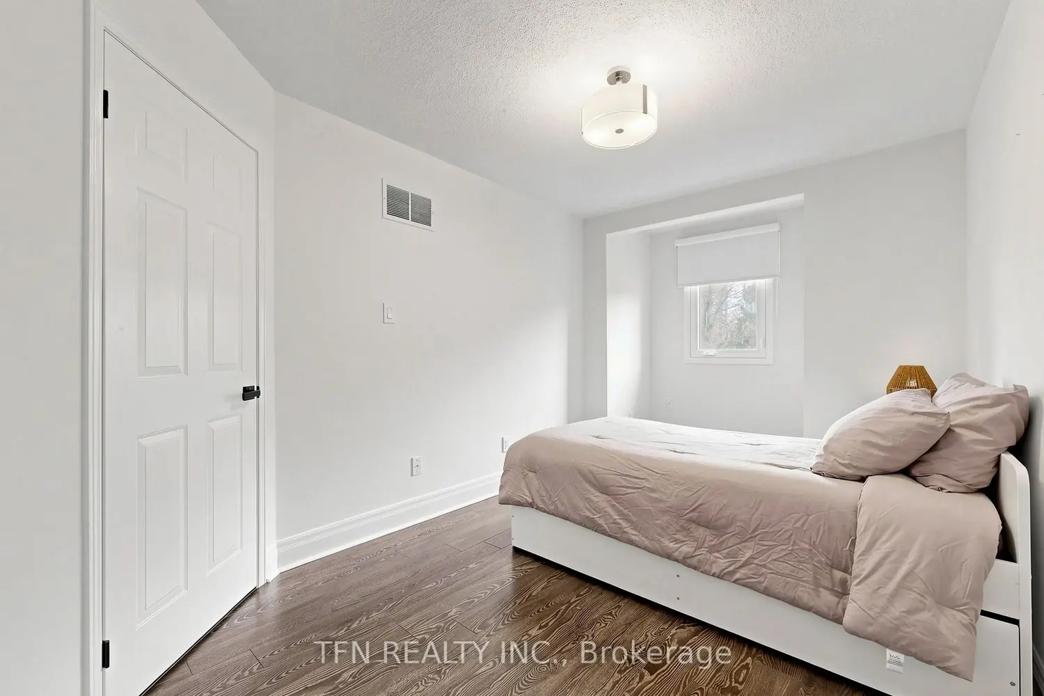 Additional image 11 of 48 Beaumont Place 58