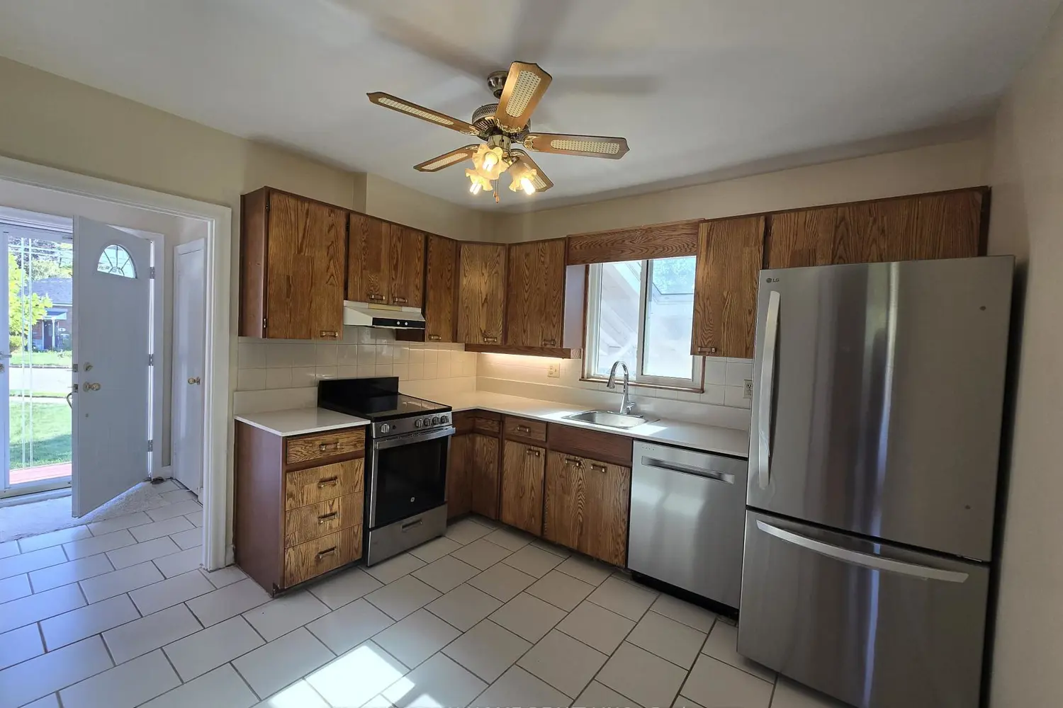 15 Princemere Crescent photo 4