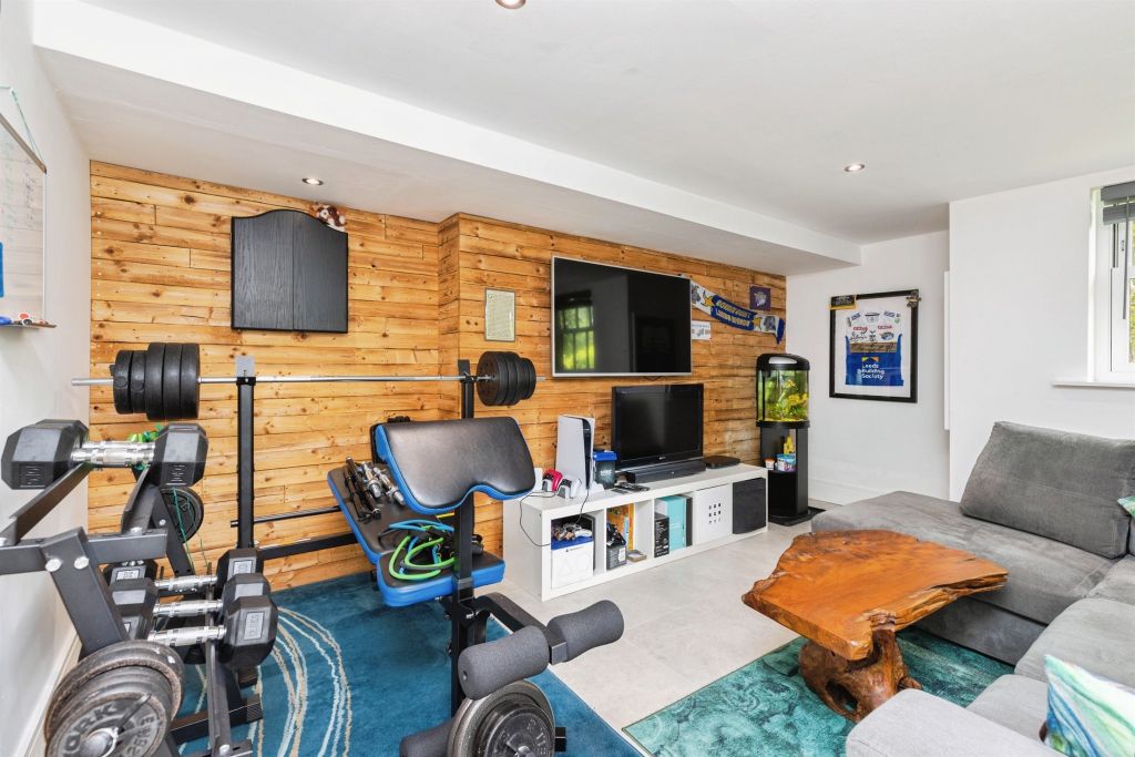 Additional image 7 of 3 bed detached house for saleLady Park Avenue, Bingley BD16