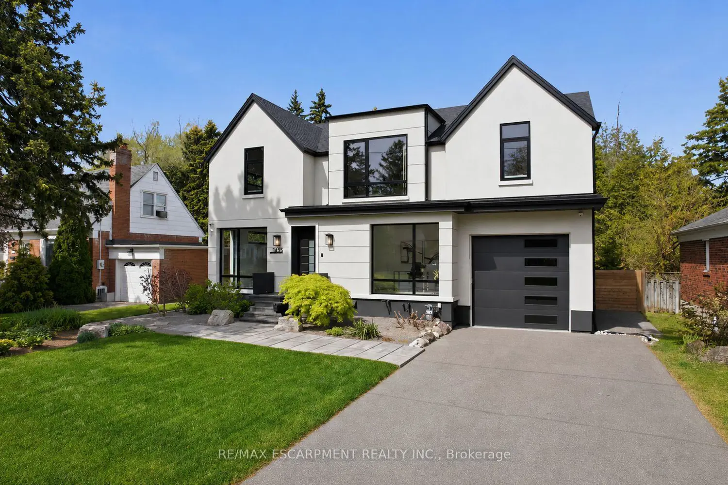 1435 Applewood Road