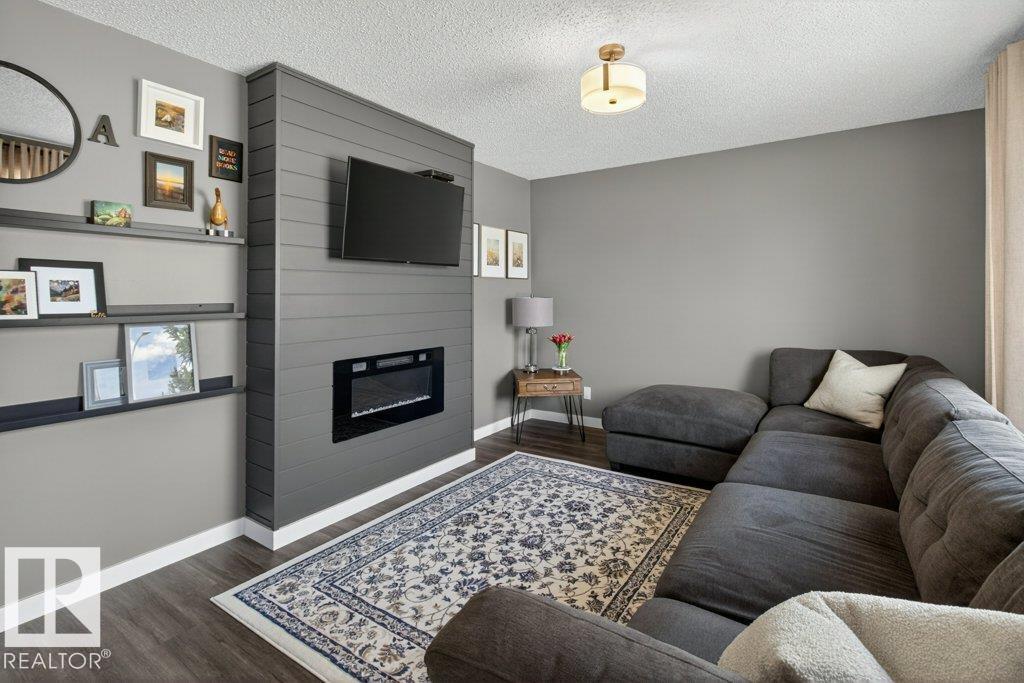 Additional image 2 of 18007 99a Avenue NW, Edmonton, AB, T5T4B9