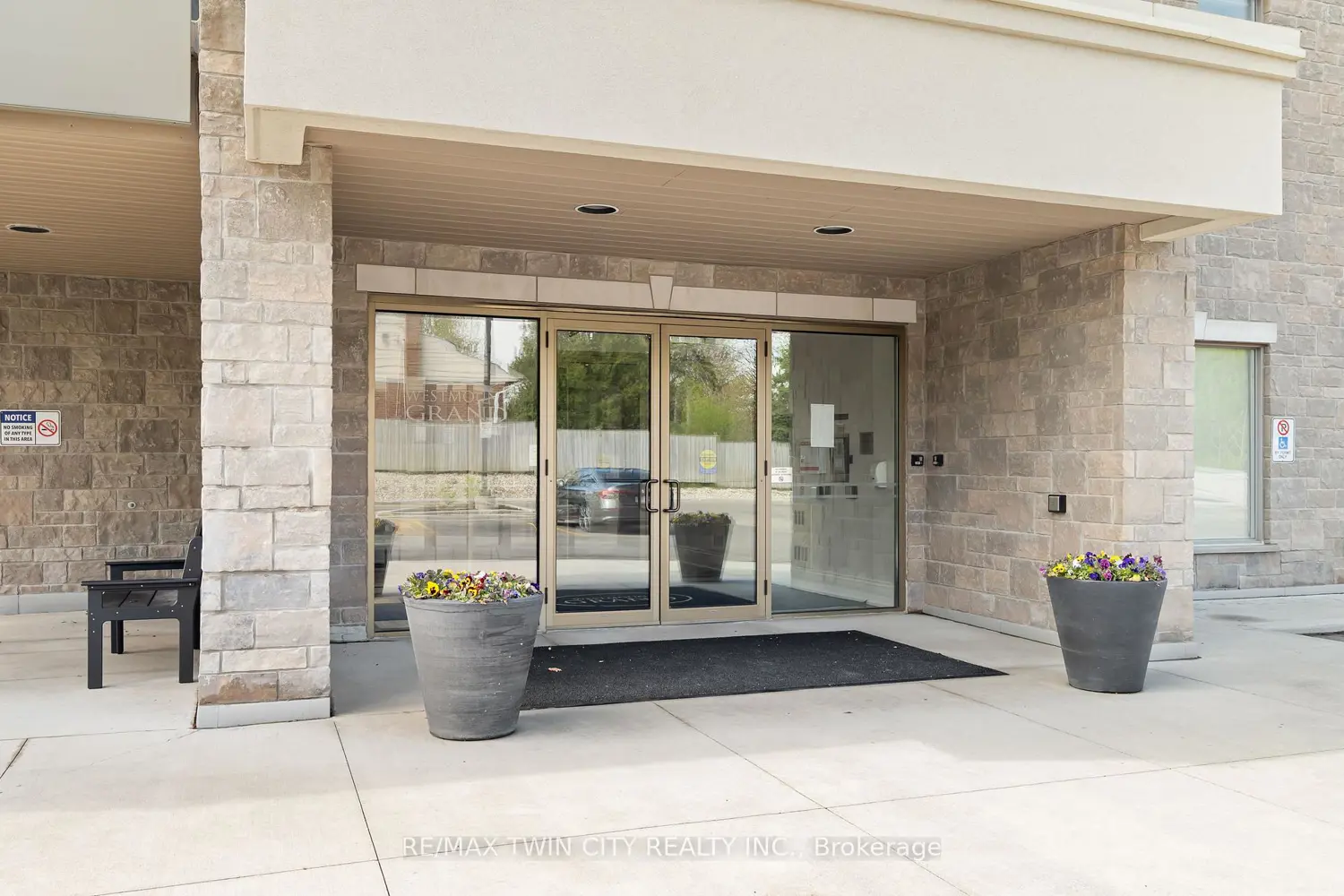 Additional image 18 of 223 Erb Street 405