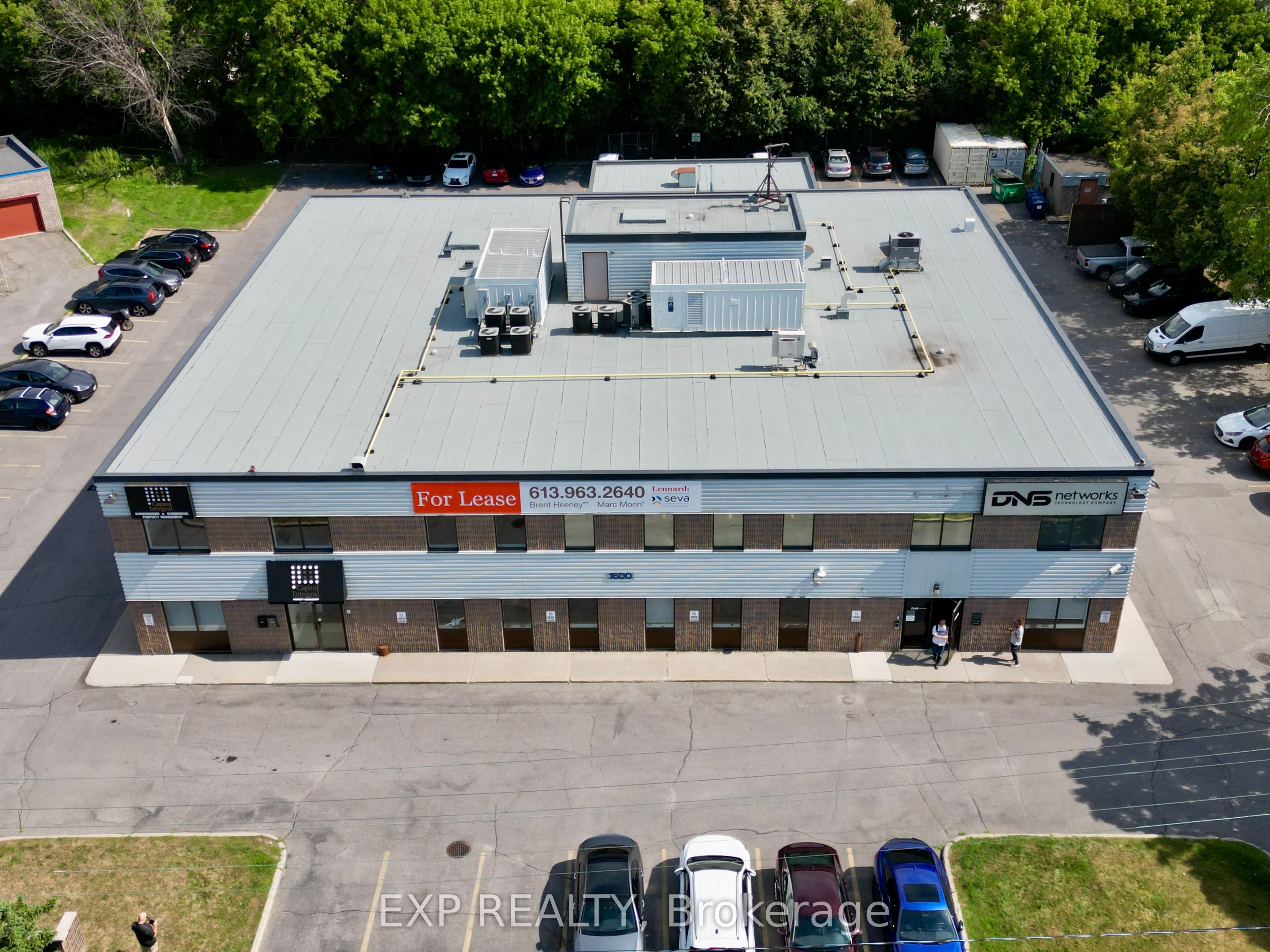 201+202-1600 Laperriere Avenue, Ottawa, ON, K1Z 8P5