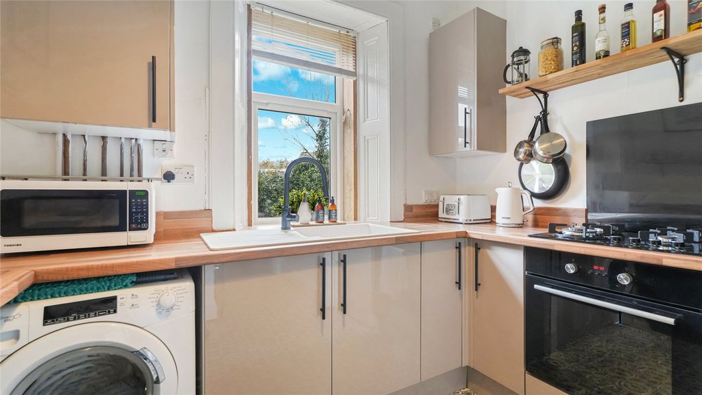 Additional image 9 of 2 bed flat for saleRonald Place, Stirling, Stirlingshire FK8