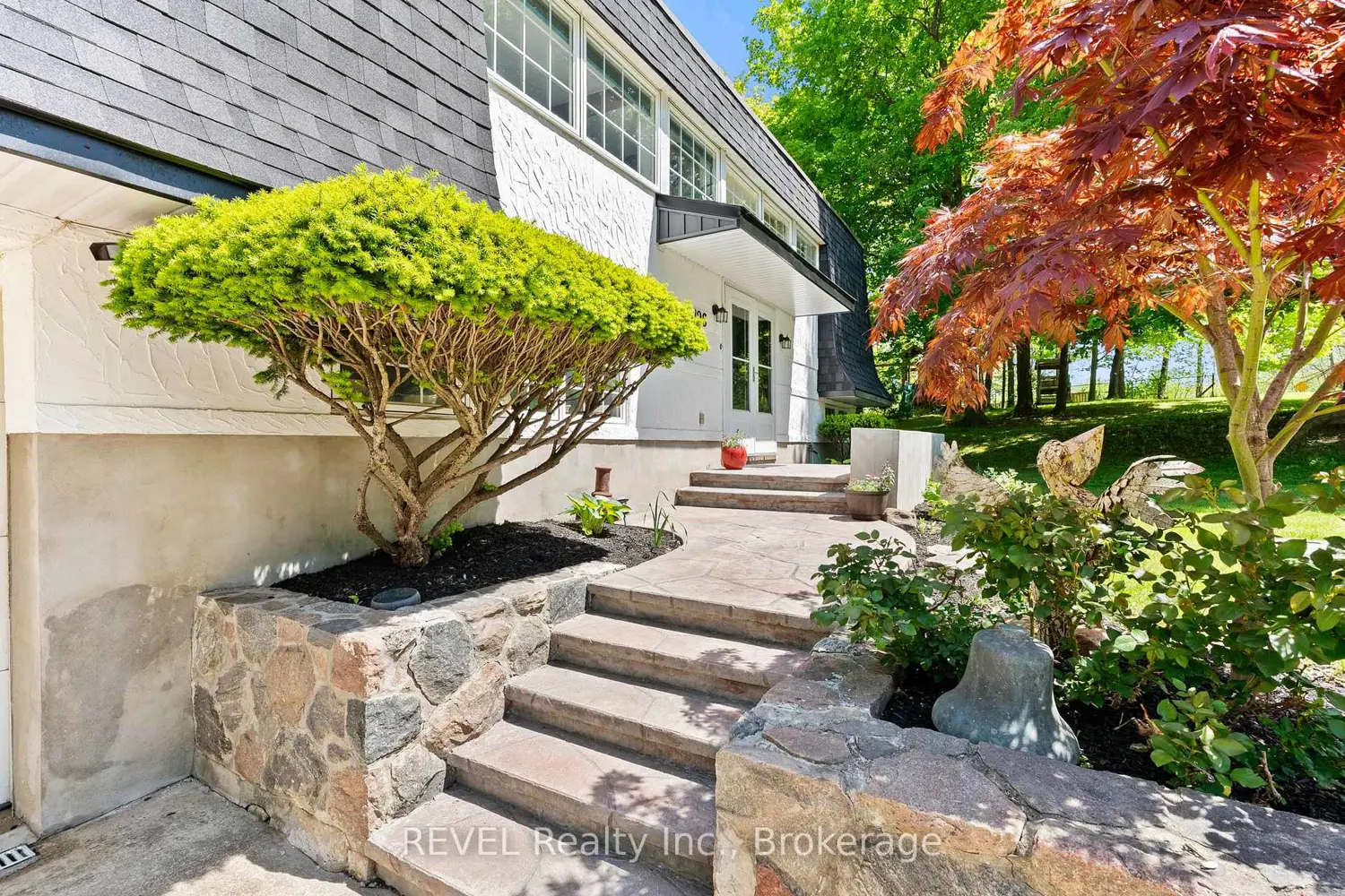 196 Warner Road photo 3