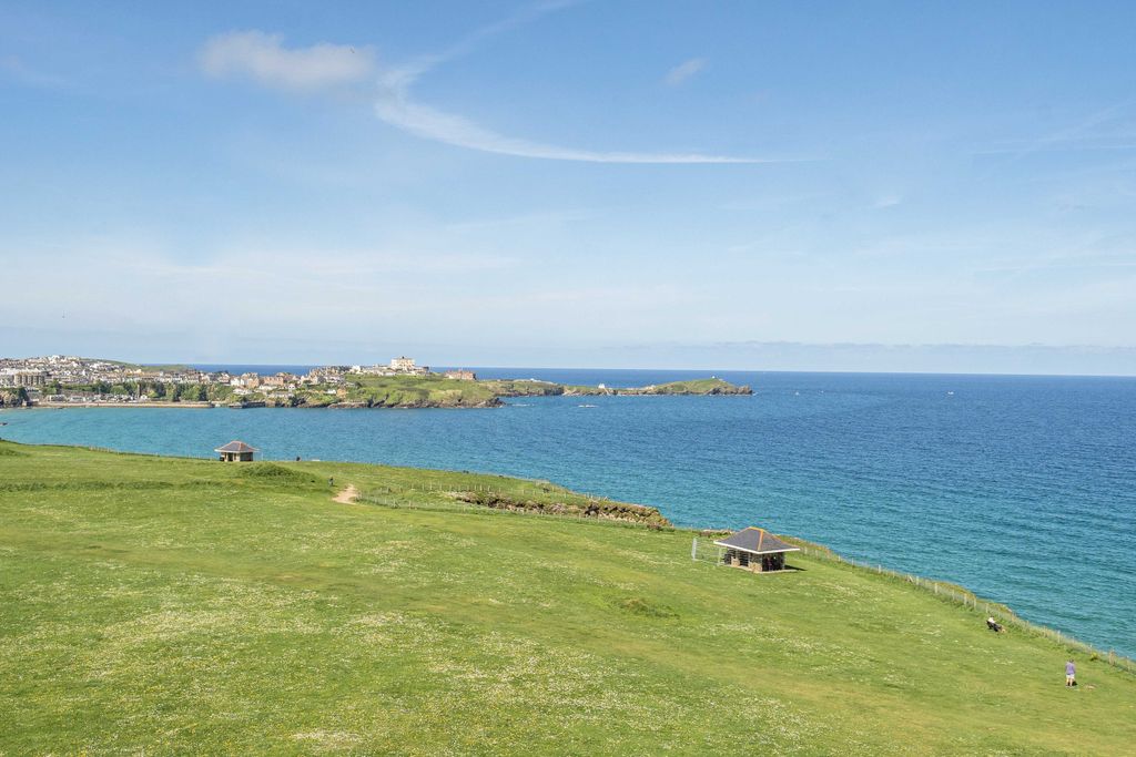 Additional image 2 of 4 bed flat for saleLusty Glaze, Newquay, Cornwall TR7