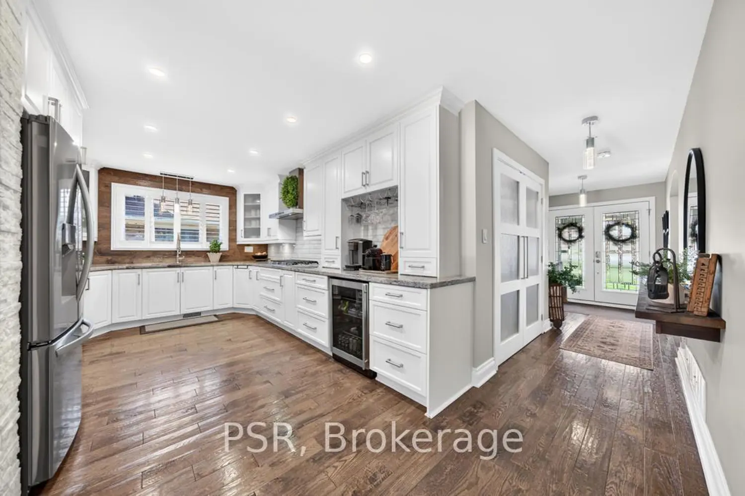 Additional image 8 of 323 Queen Victoria Drive