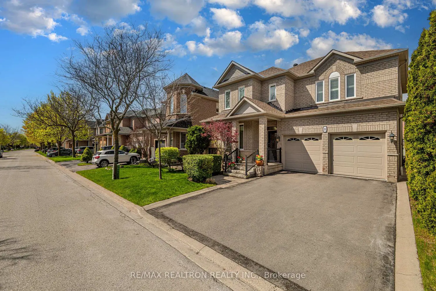 8 Forecastle Road