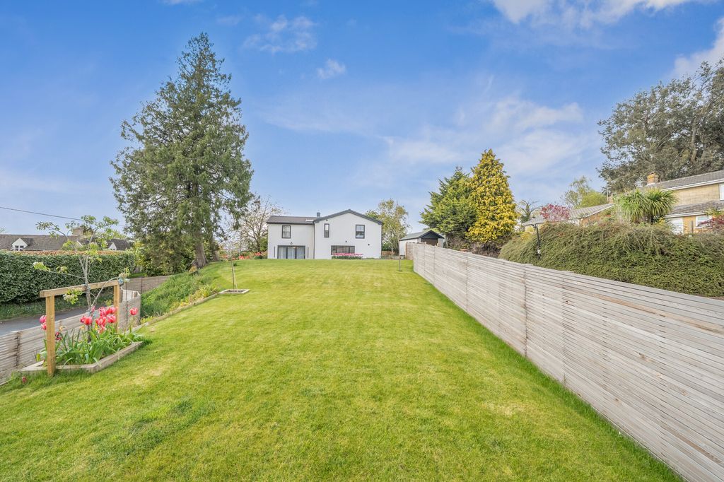Additional image 13 of 4 bed detached house for saleFox Close, Oxford OX44