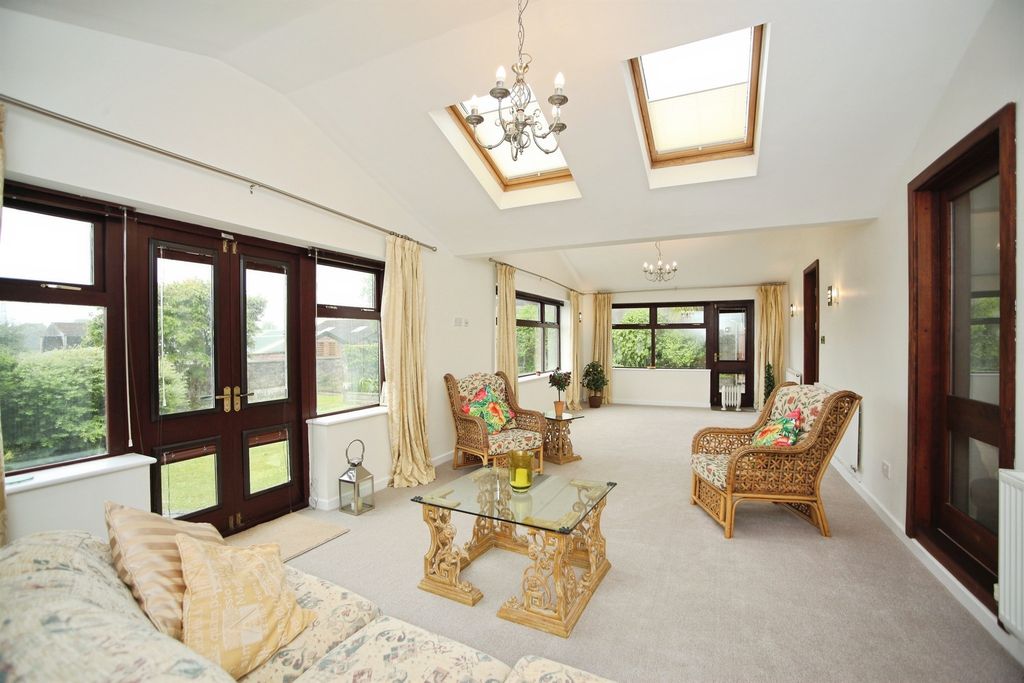 Additional image 9 of 4 bed barn conversion for saleHenstaff Court, Pontyclun CF72