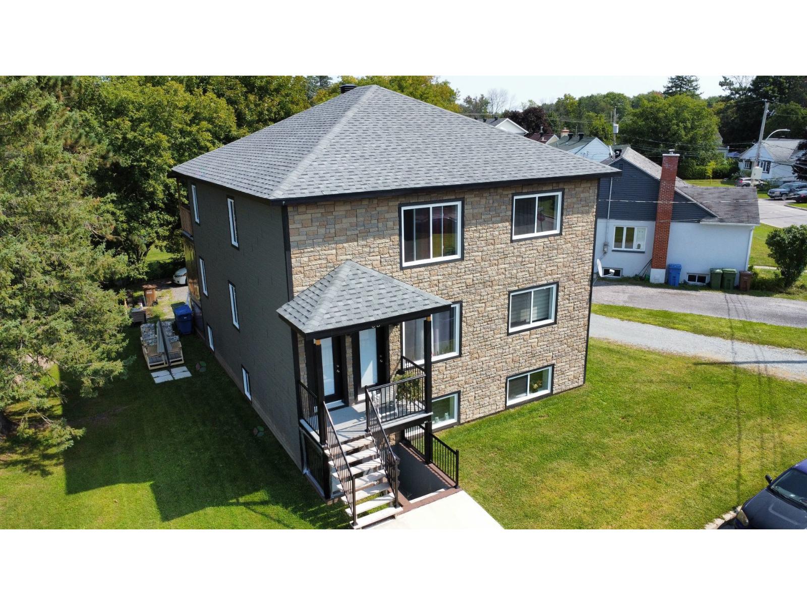 65-65B Rue Mountainview