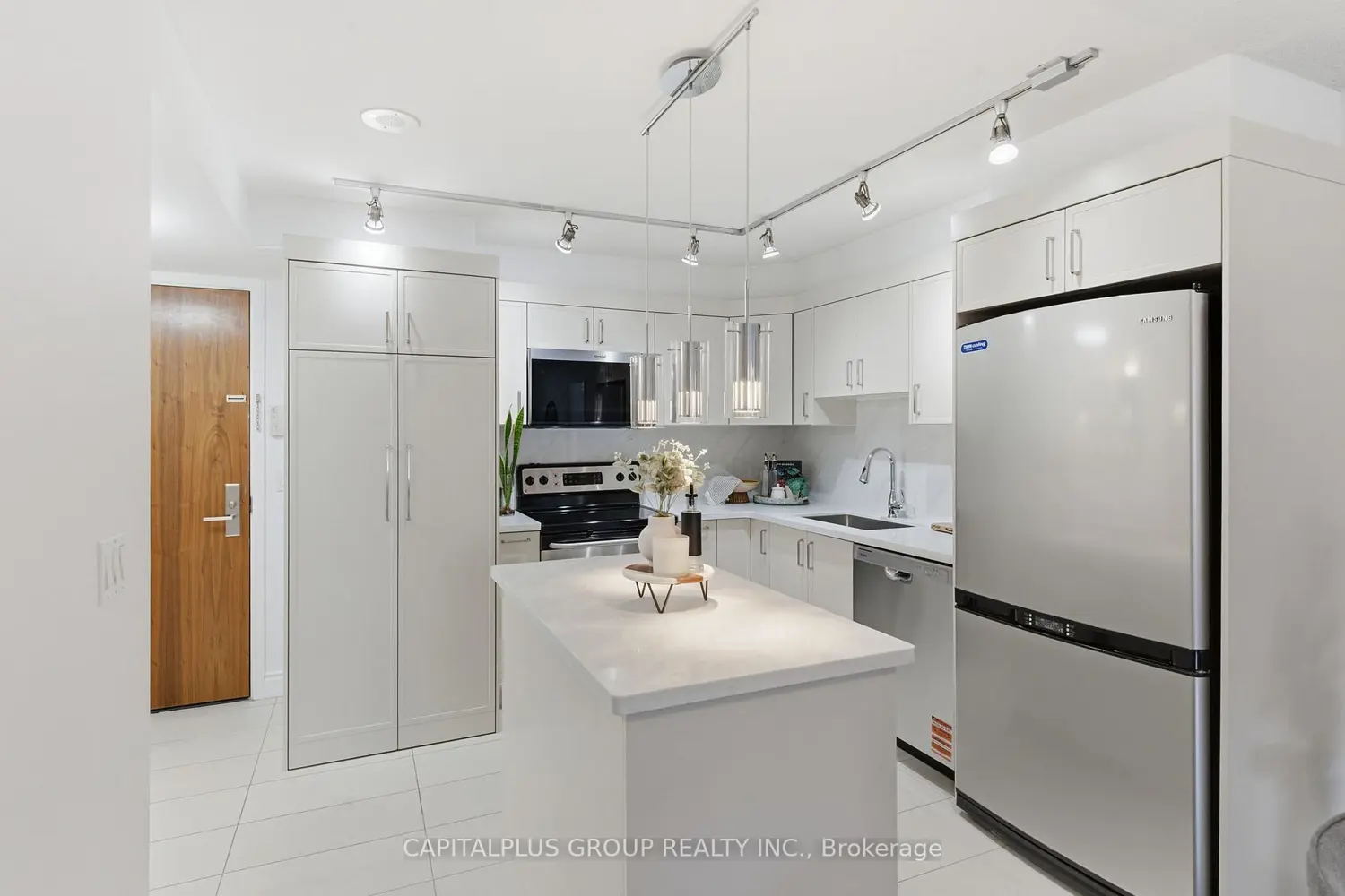 Additional image 7 of 37 Galleria Parkway 318