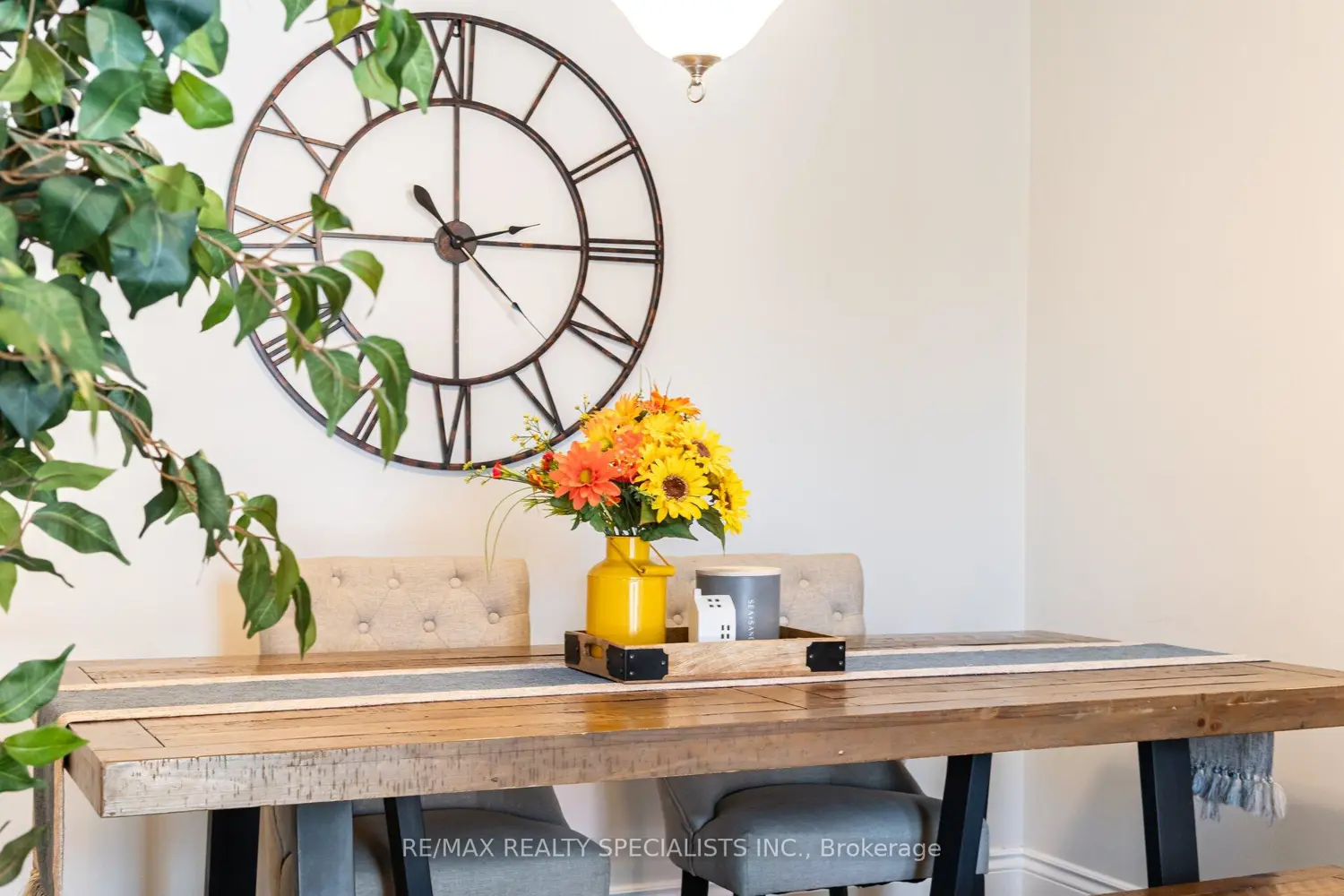371 Bronte Street 41