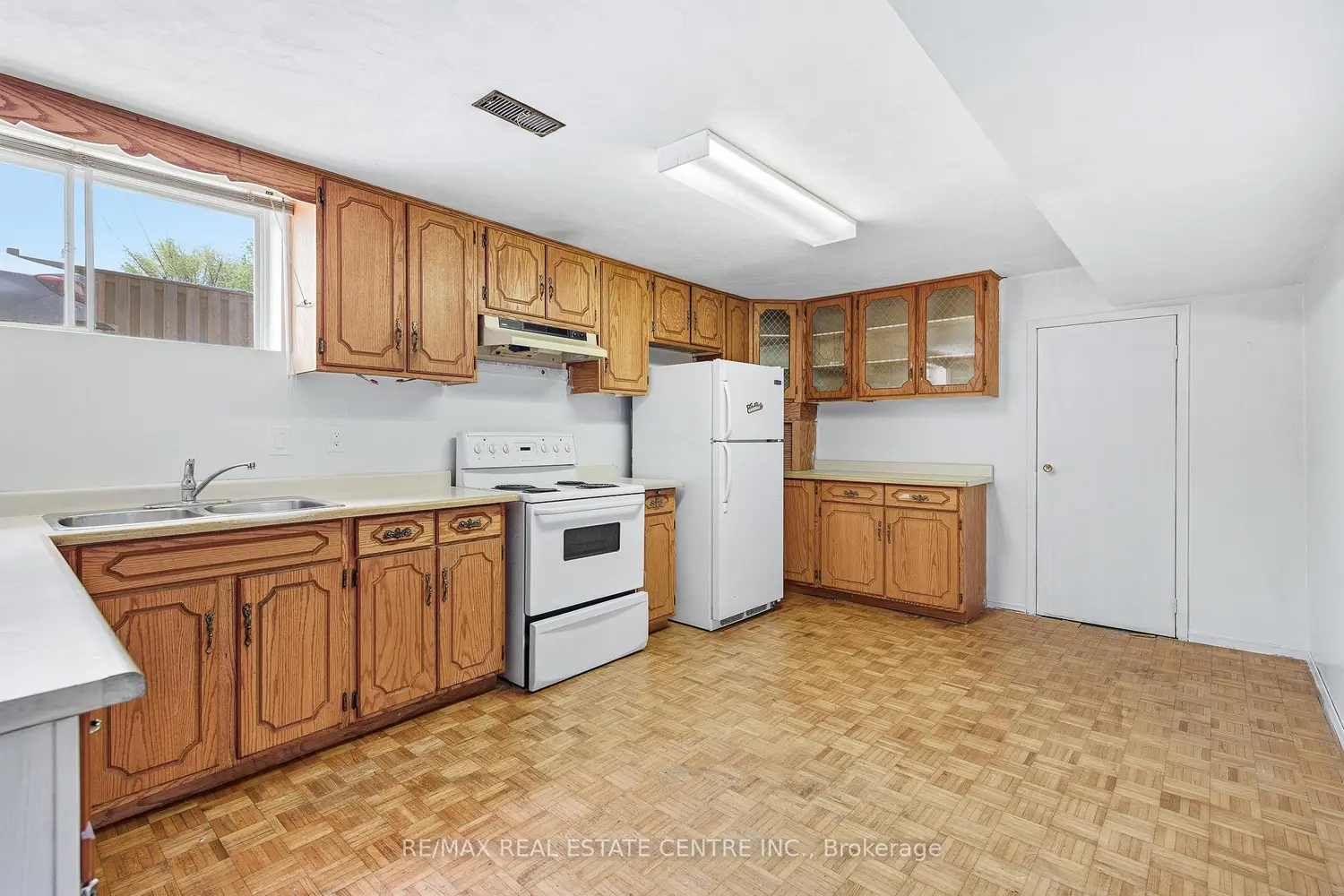 Additional image 15 of 211 Ballantyne Avenue