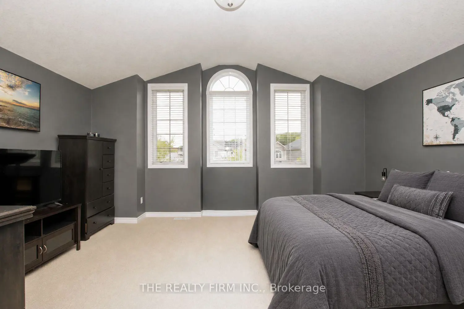 Additional image 5 of 884 Reeves Avenue
