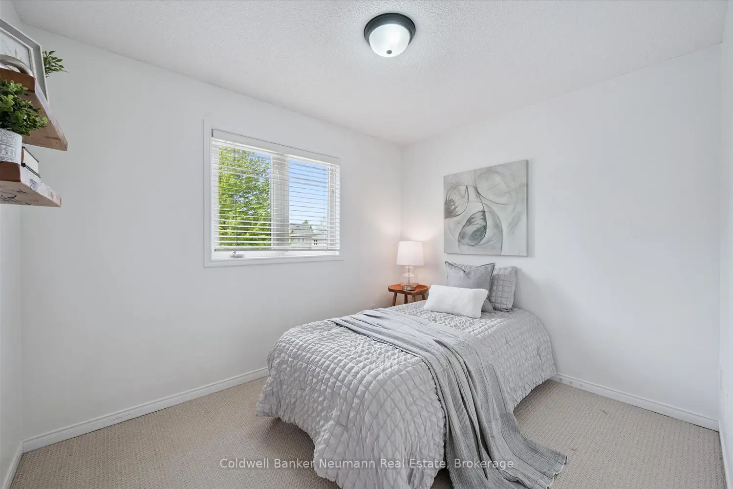22 Sandpiper Drive photo 4