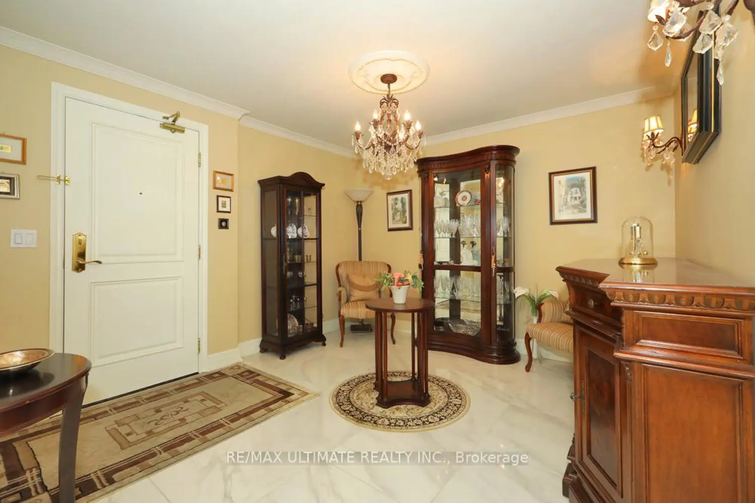Additional image 3 of 9235 Jane Street 407