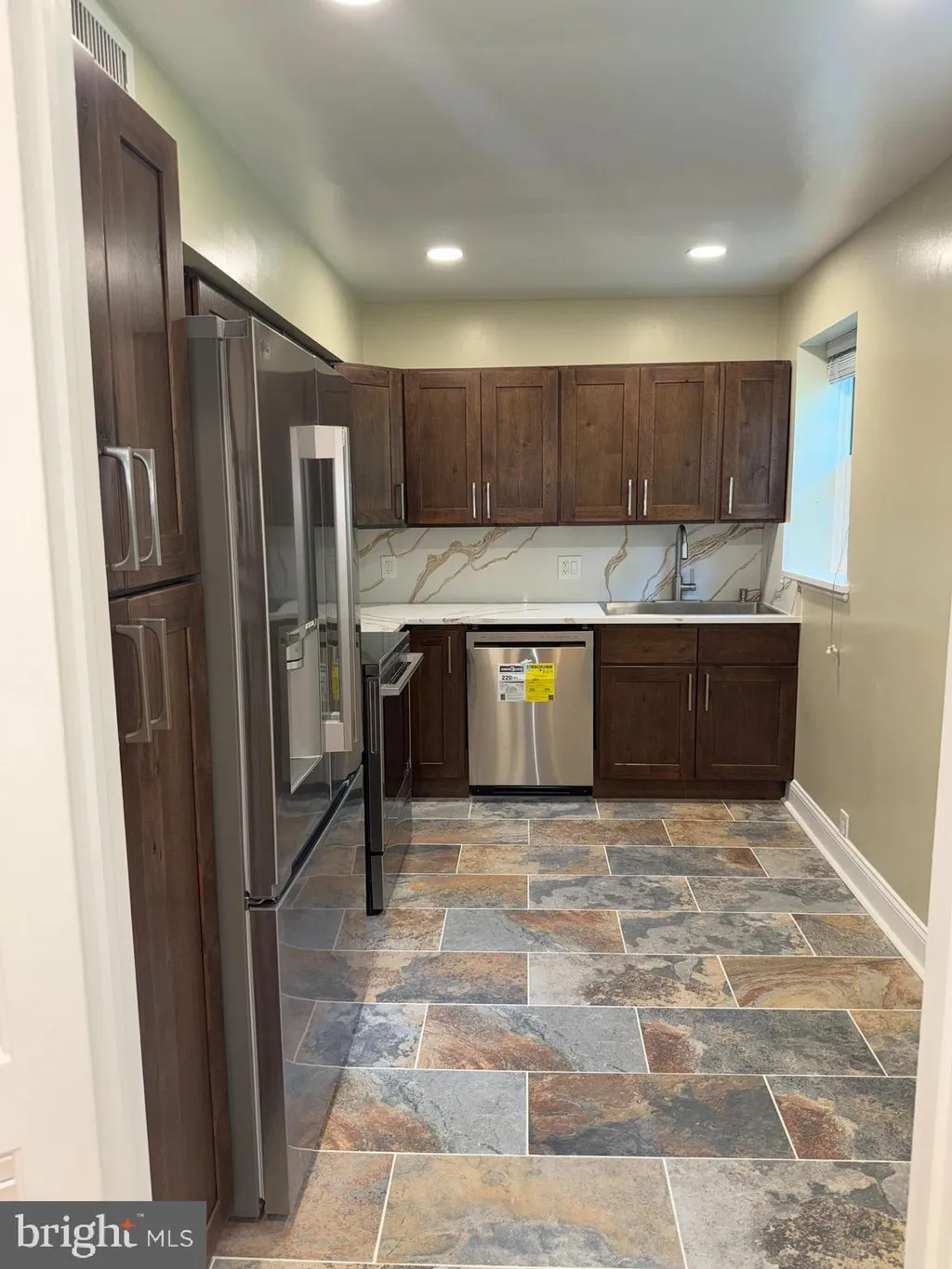 Additional image 2 of 3881 Porter Street NW Unit A295, Washington, DC 20016