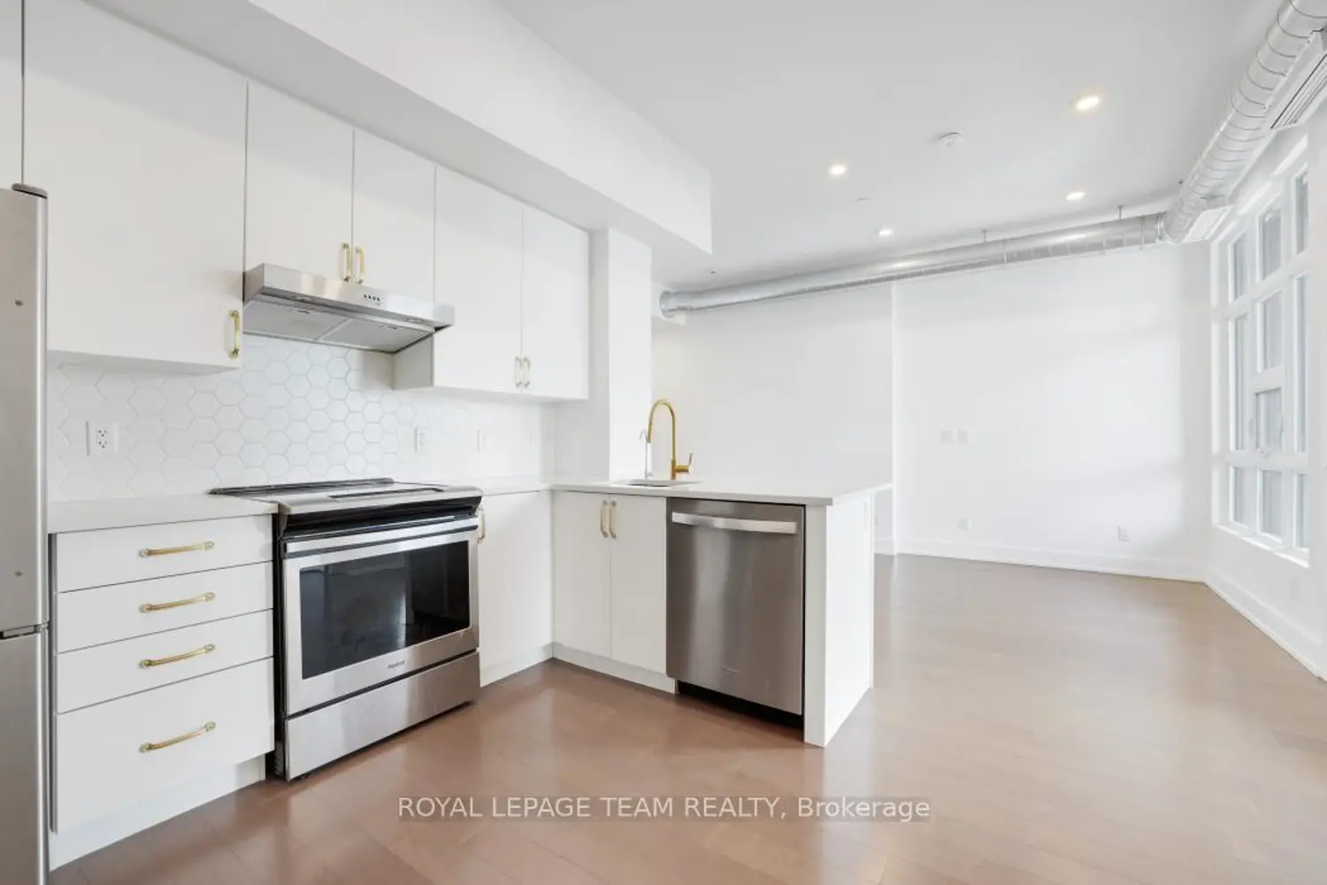 Additional image 11 of 101 Pinhey Street 303