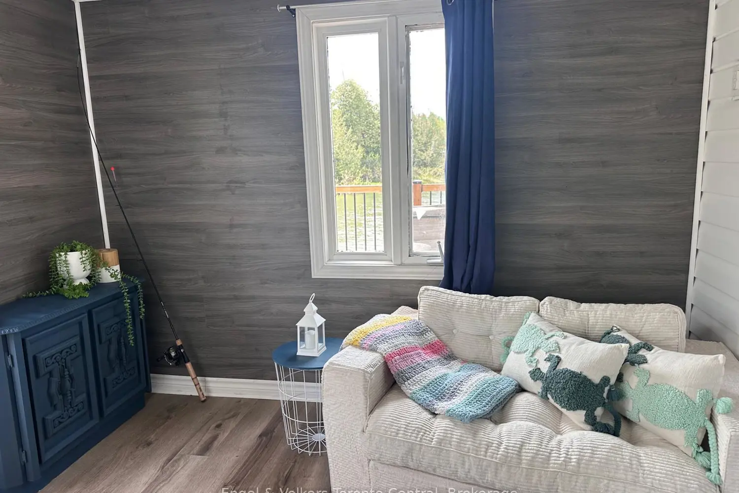 Additional image 15 of 7489 Sideroad 5 E L 71