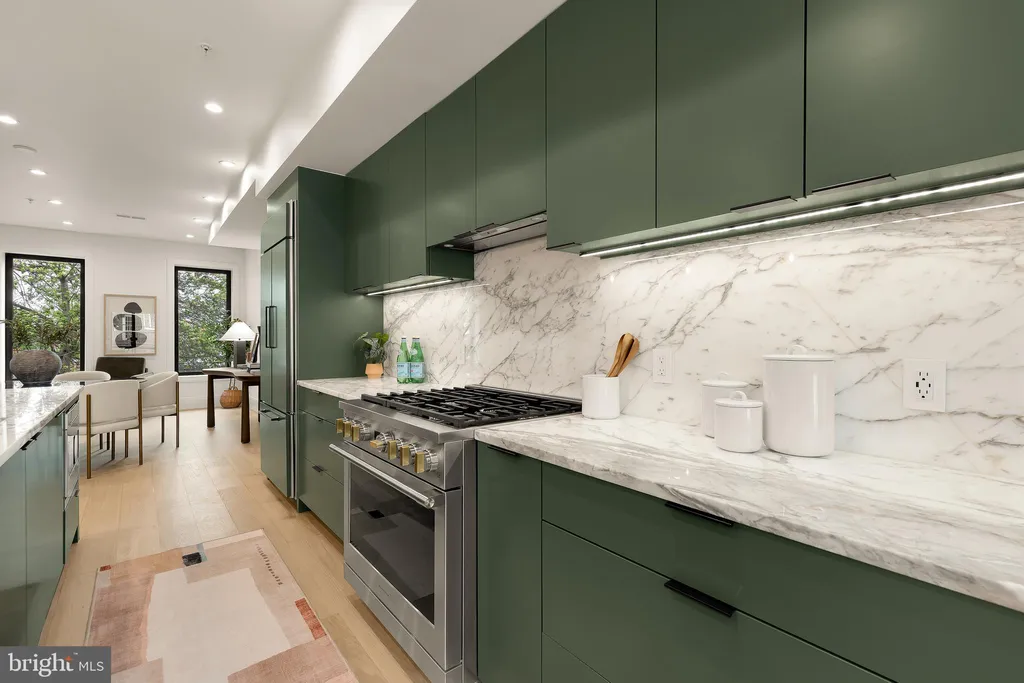 Additional image 10 of 2534 11th Street NW Unit 2, Washington, DC 20001