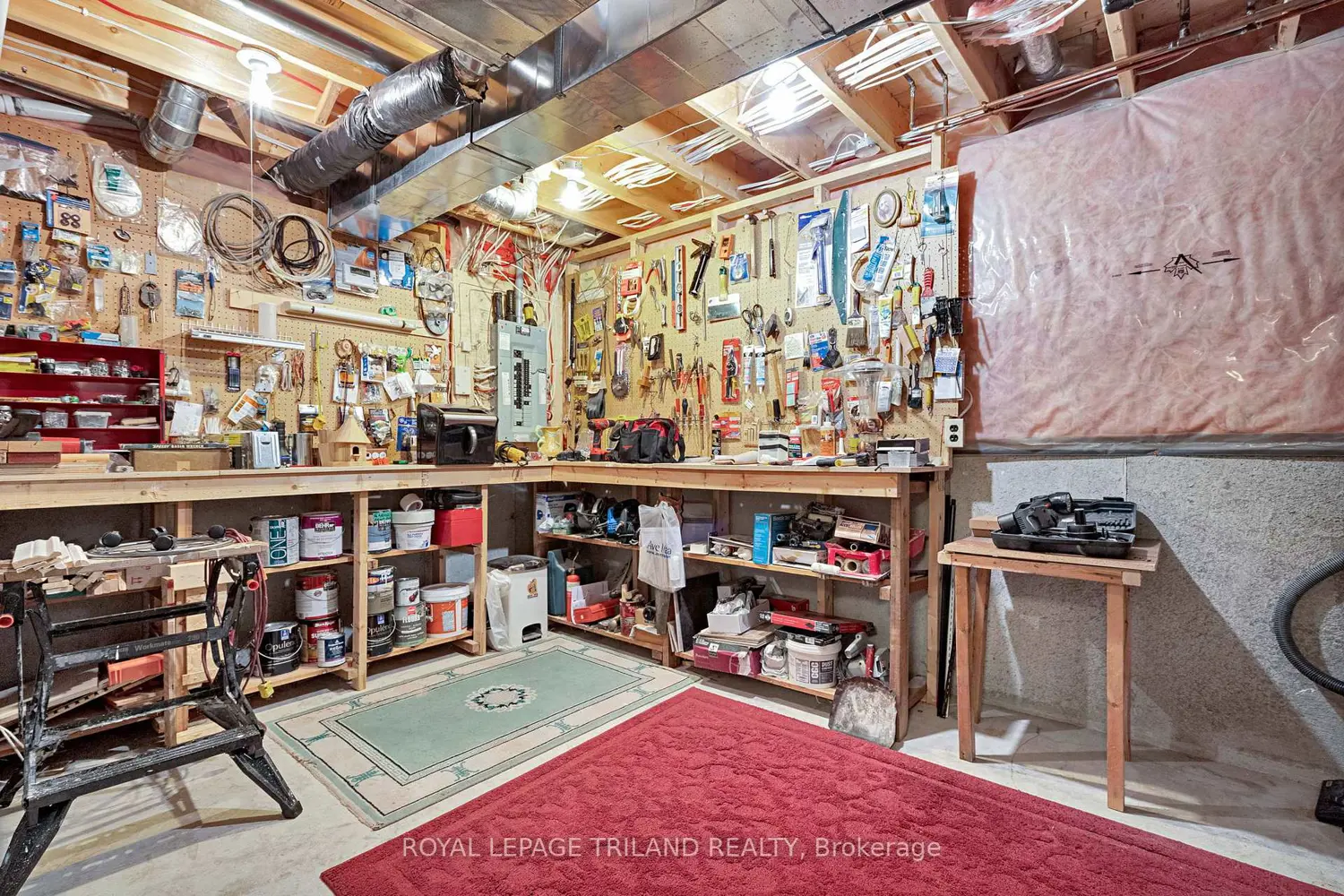 Additional image 16 of 998 Gabor Street