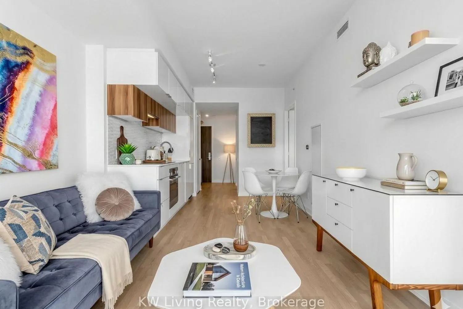 185 Roehampton Avenue 2312 photo 2