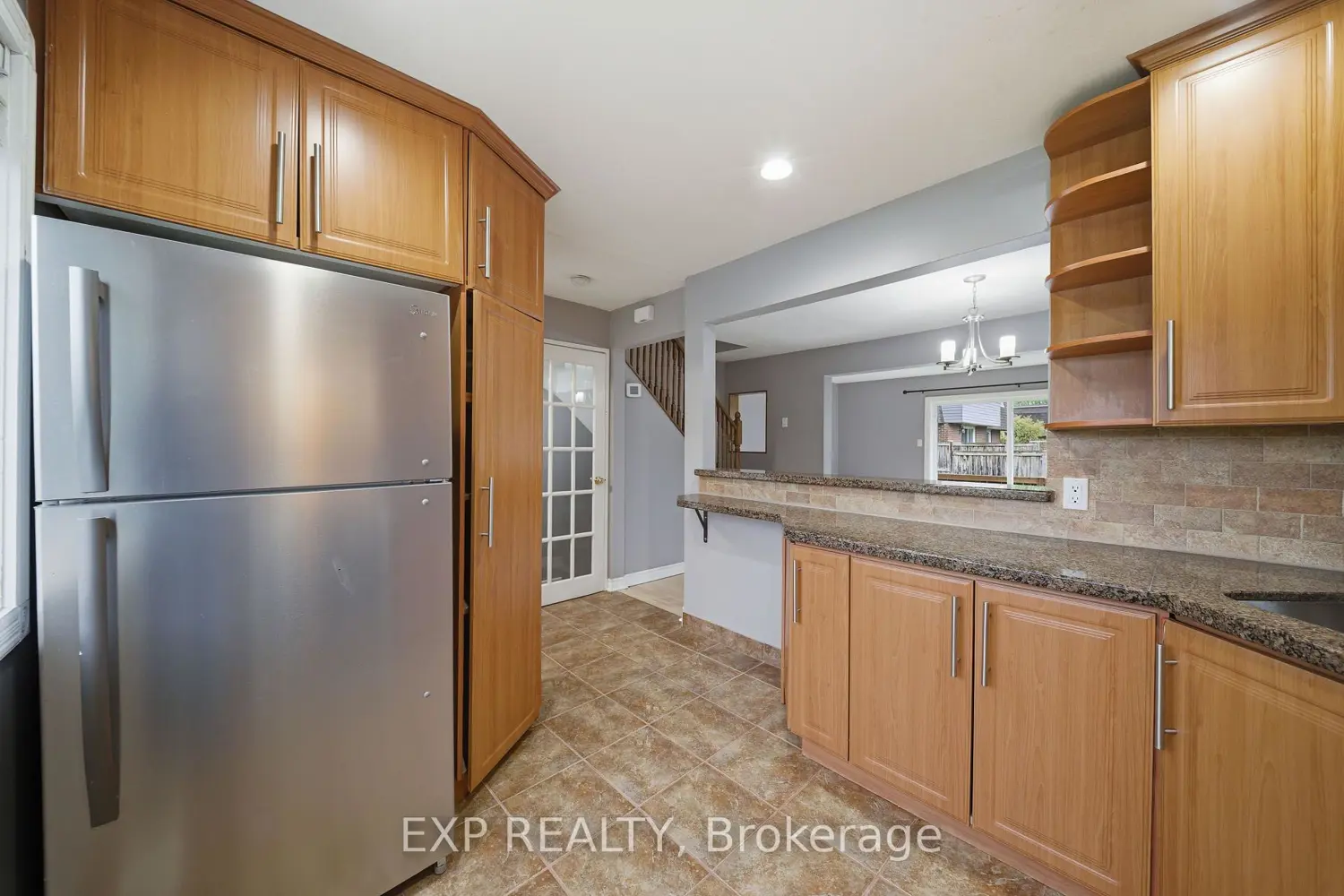 1713 Heatherington Road photo 5