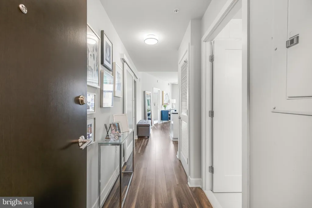 Additional image 2 of 460 New York Avenue NW Unit 607, Washington, DC 20001
