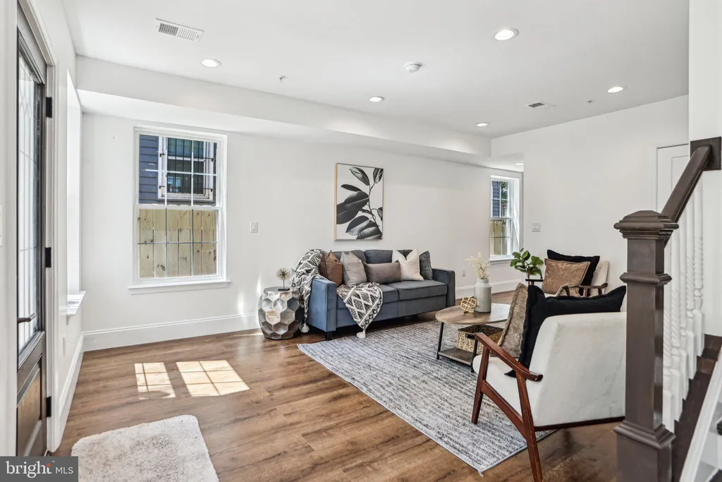 Additional image 9 of 322 56th Street NE, Washington, DC 20019