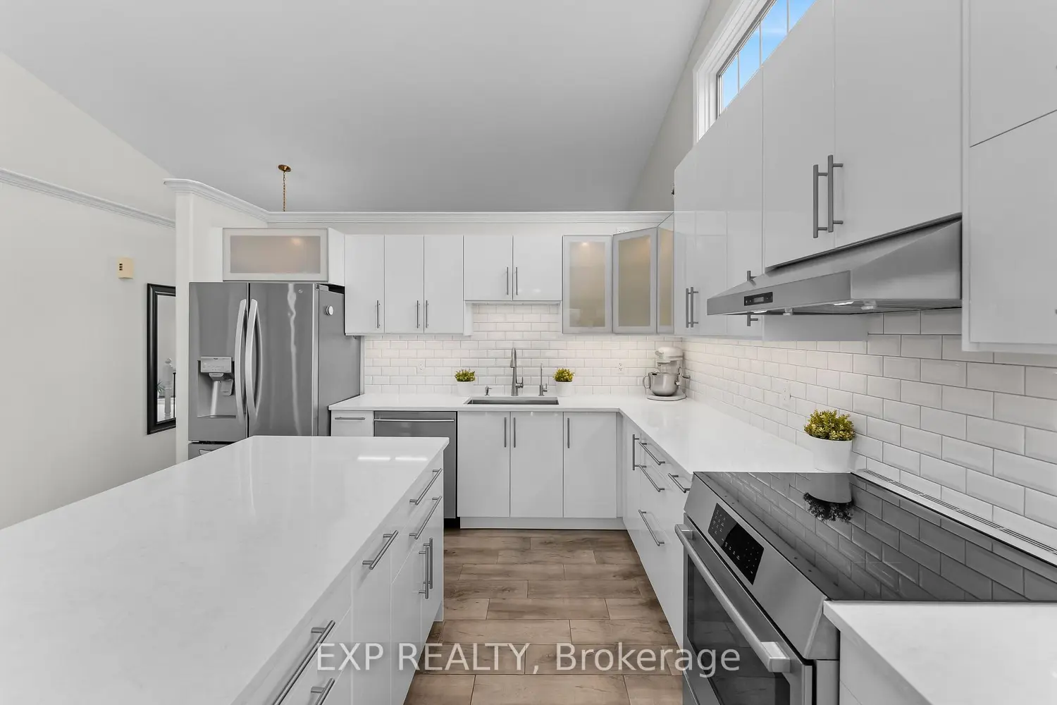 Additional image 7 of 7032 Kelly Drive