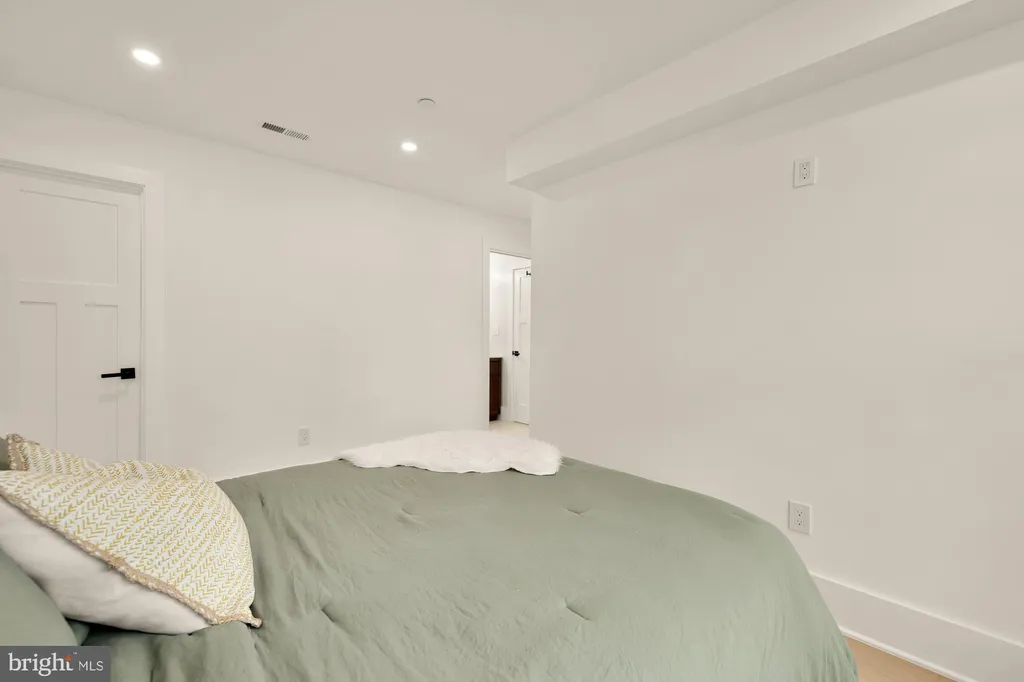 Additional image 24 of 5703 9th Street NW Unit 1, Washington, DC 20011