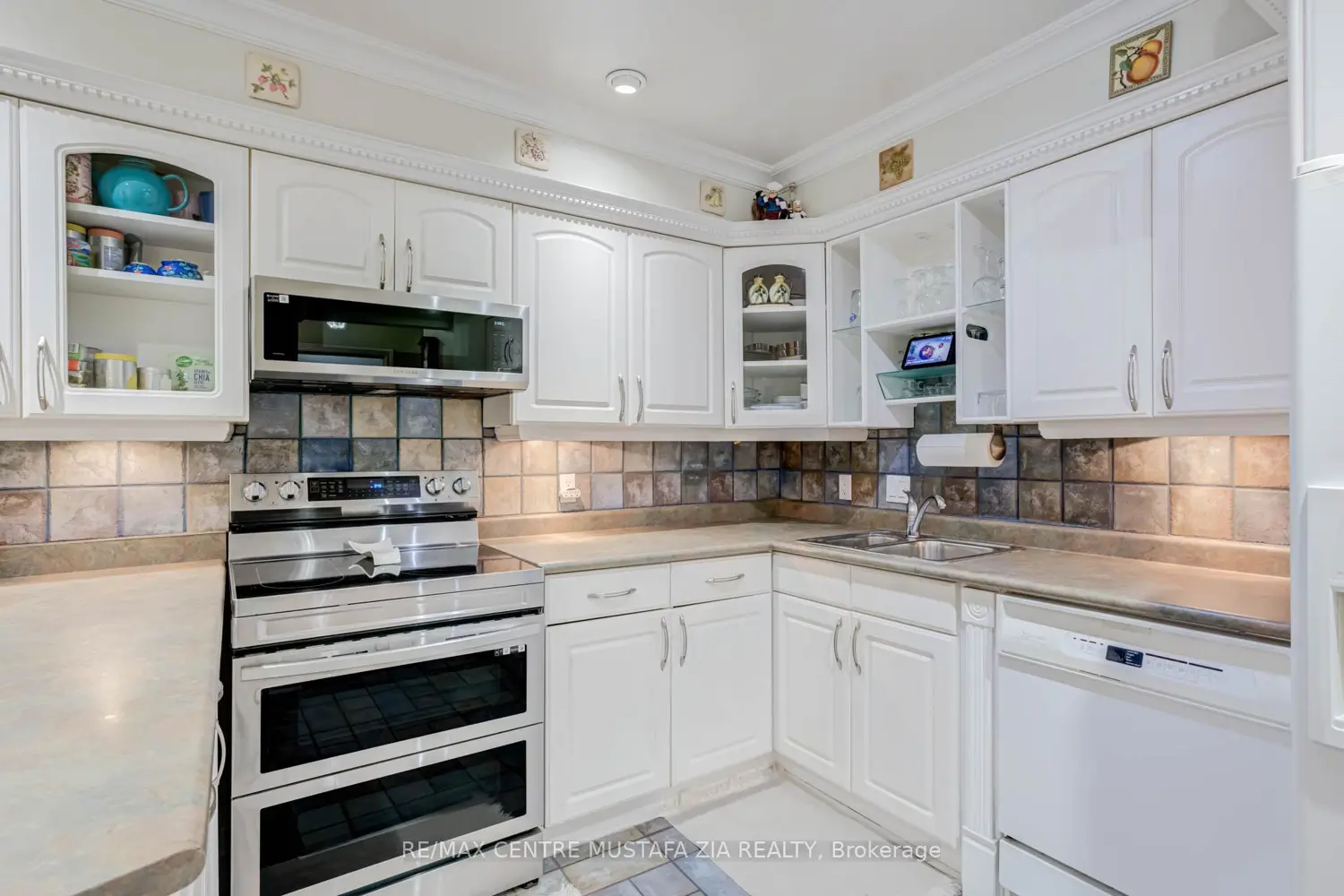 Additional image 10 of 2440 Bromsgrove Road 100