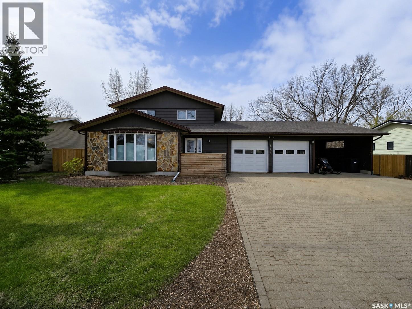 528 Dieppe DRIVE