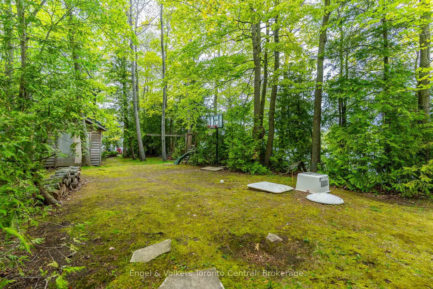Additional image 16 of 14 Victoria Island