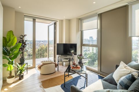 New Acres, Wandsworth SW18