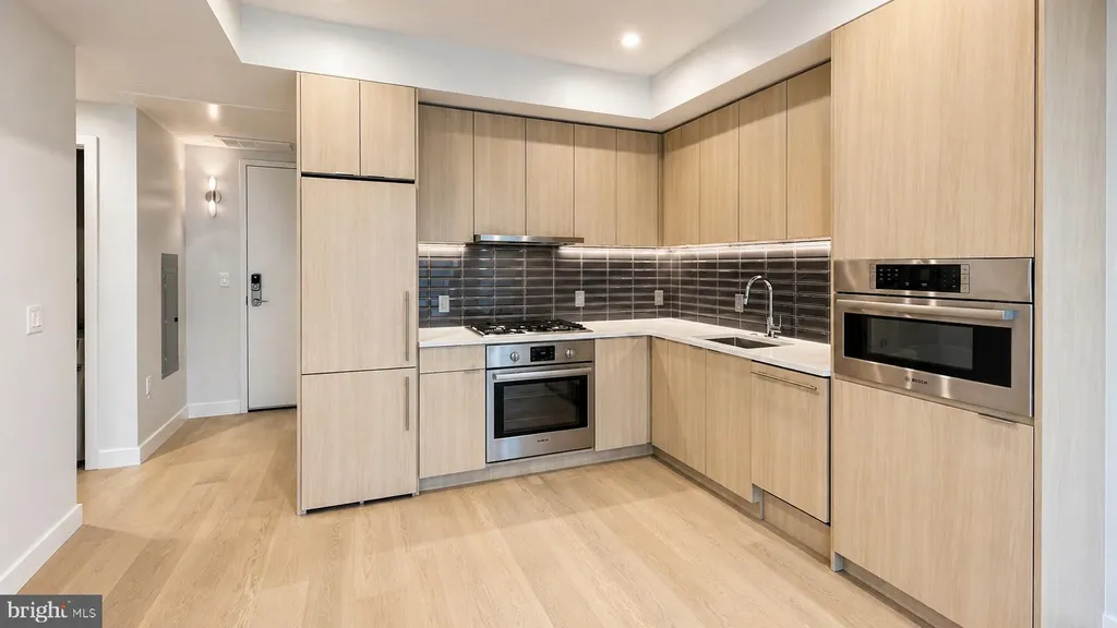 Additional image 6 of 1224 M Street NW Unit 206, Washington, DC 20005