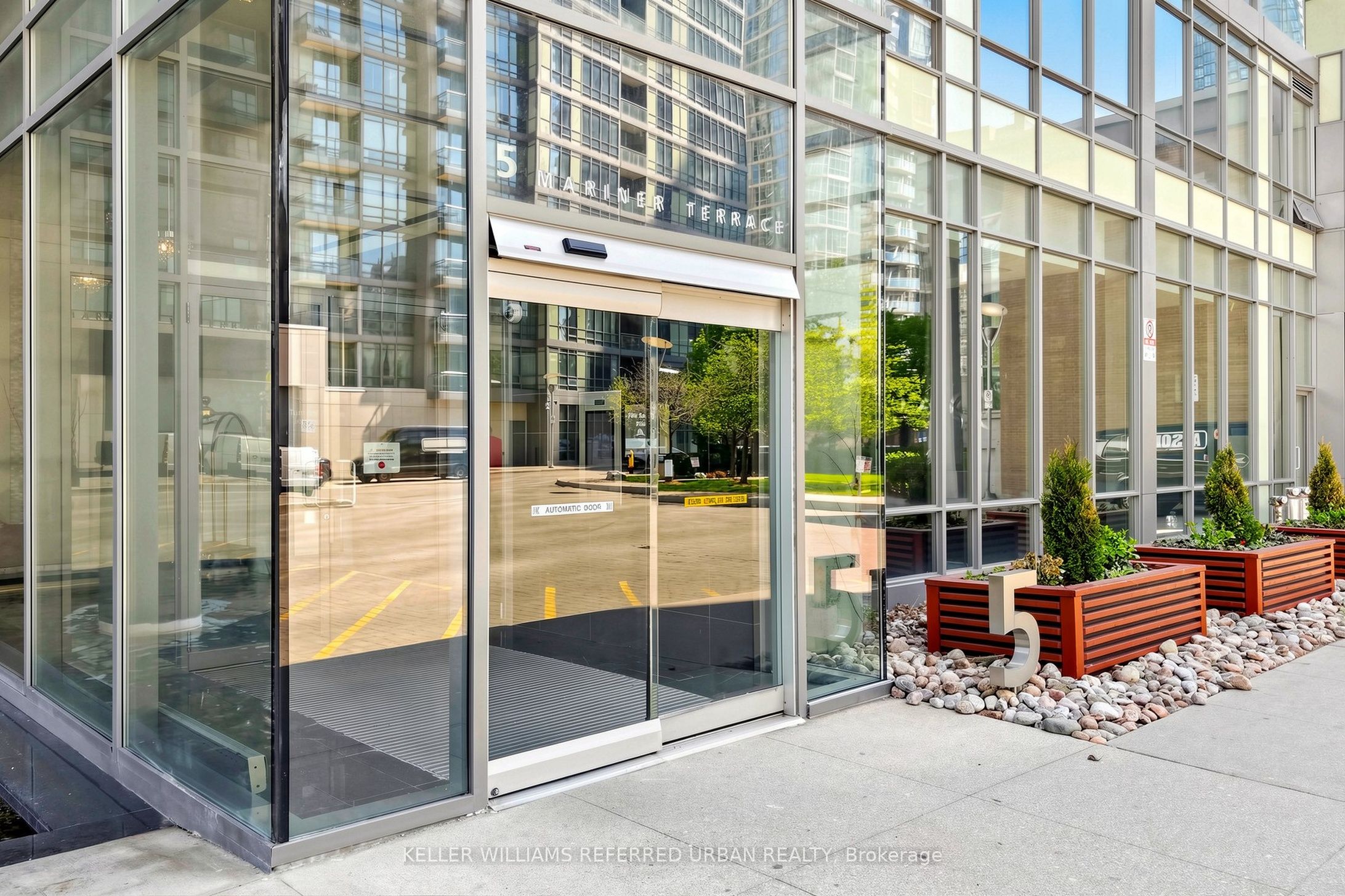 Additional image 4 of 1610-5 Mariner Terrace, Toronto, ON, M5V 3V6