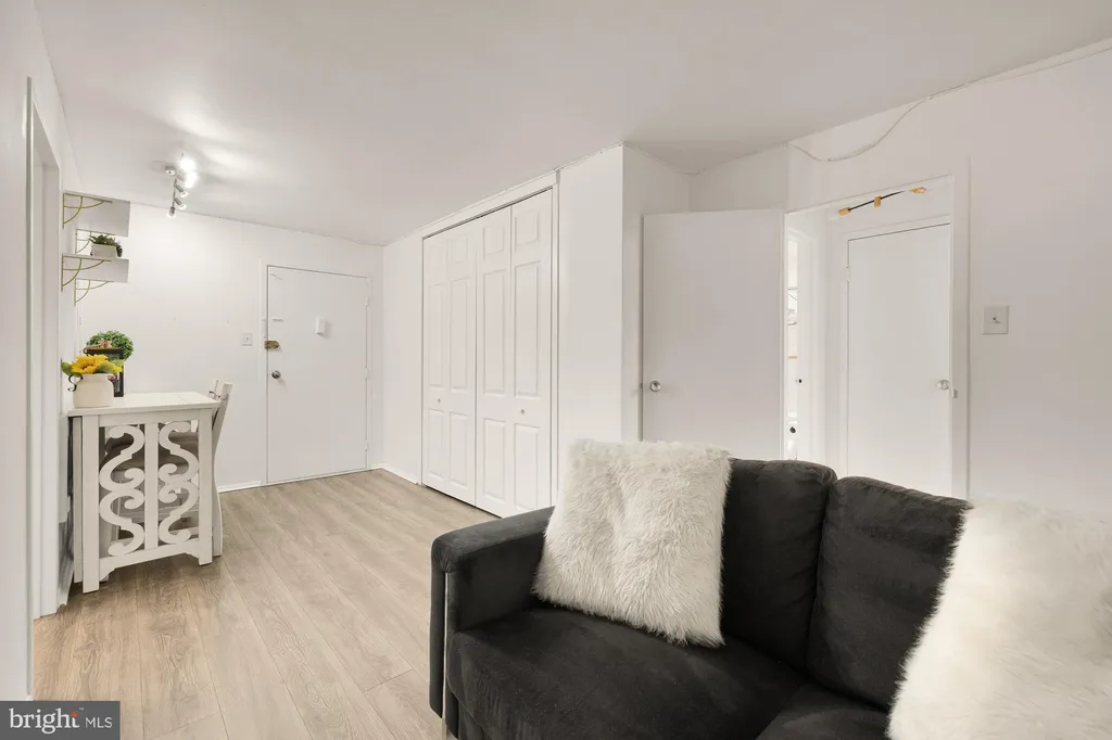 Additional image 8 of 2401 H Street NW Unit 209, Washington, DC 20037