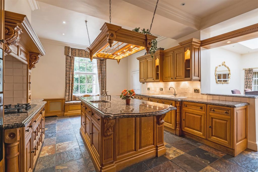 Additional image 19 of 5 bed detached house for saleVicarage Lane, Dore, Sheffield S17