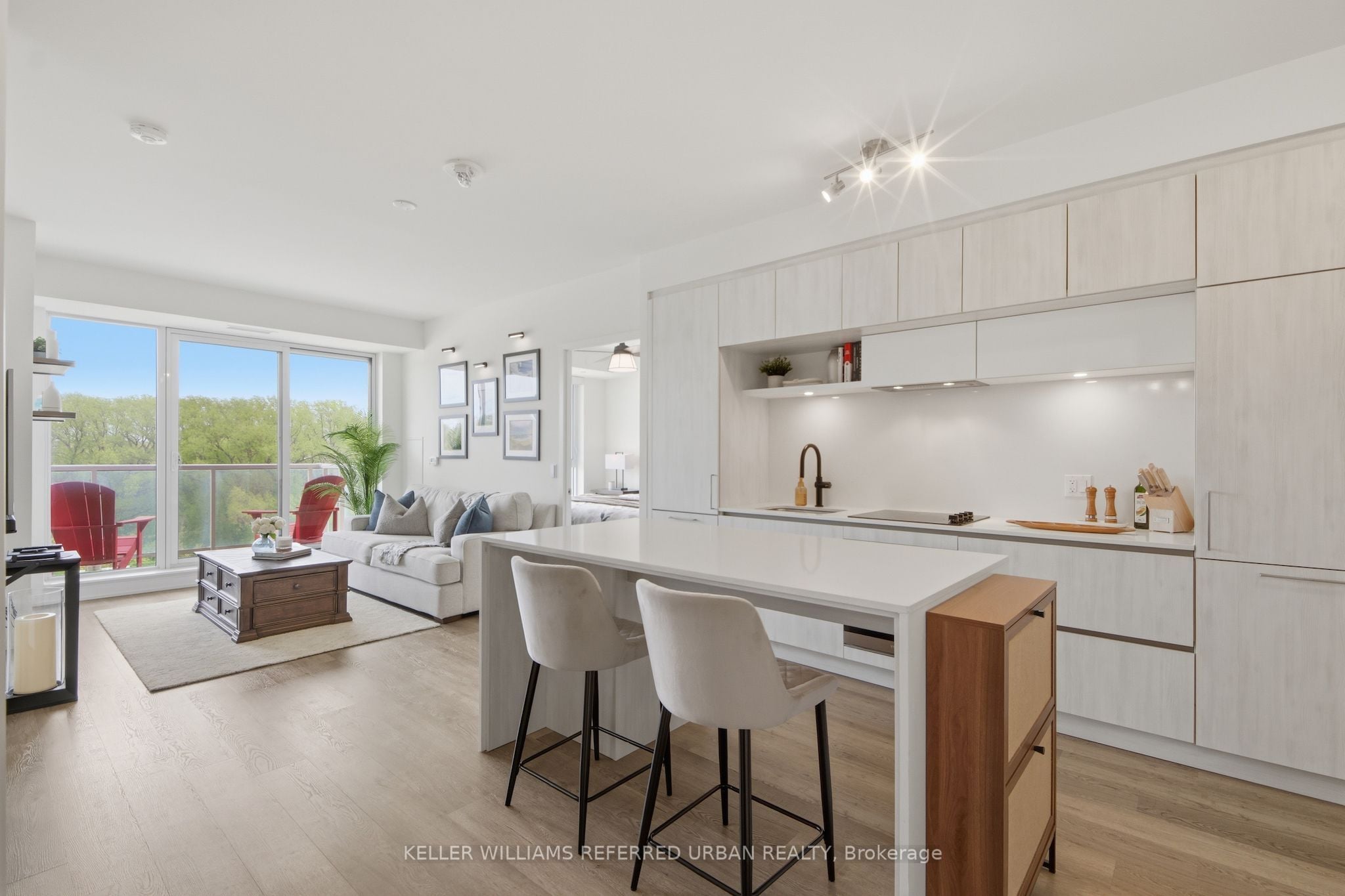 Additional image 5 of #404-6 David Eyer Road, Richmond Hill, ON, L4S 0N5