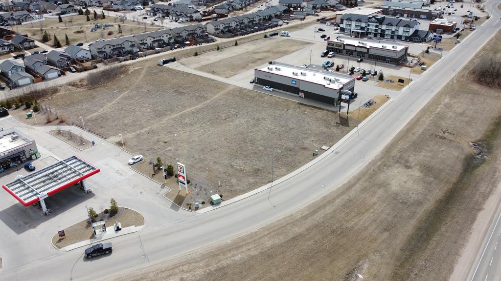 Additional image 3 of 6045 Parkwood Road, Blackfalds, AB, T0M 0J0
