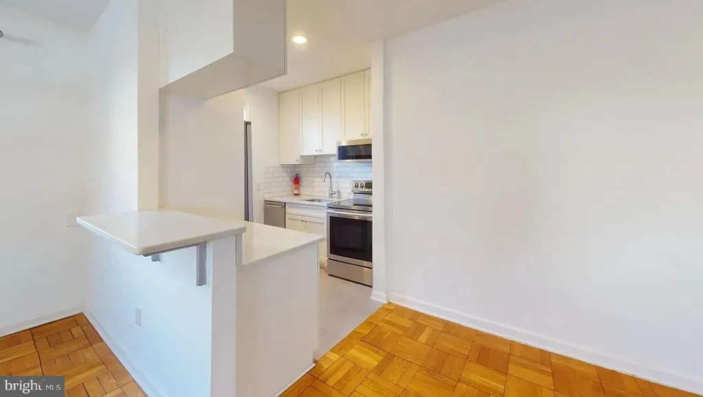 4000 Beecher Street NW Unit 101, Washington, DC 20007 photo 5