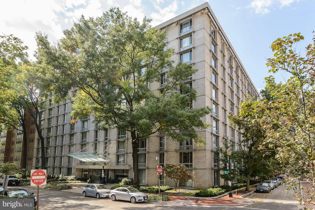 Additional image 18 of 940 25th Street NW Unit 802-S, Washington, DC 20037