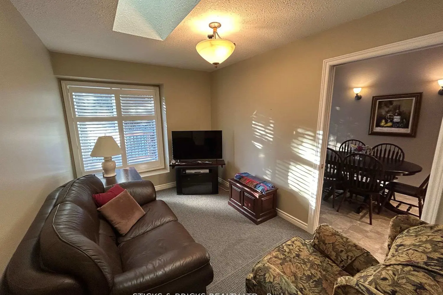 Additional image 9 of 3241 Montrose Road 12