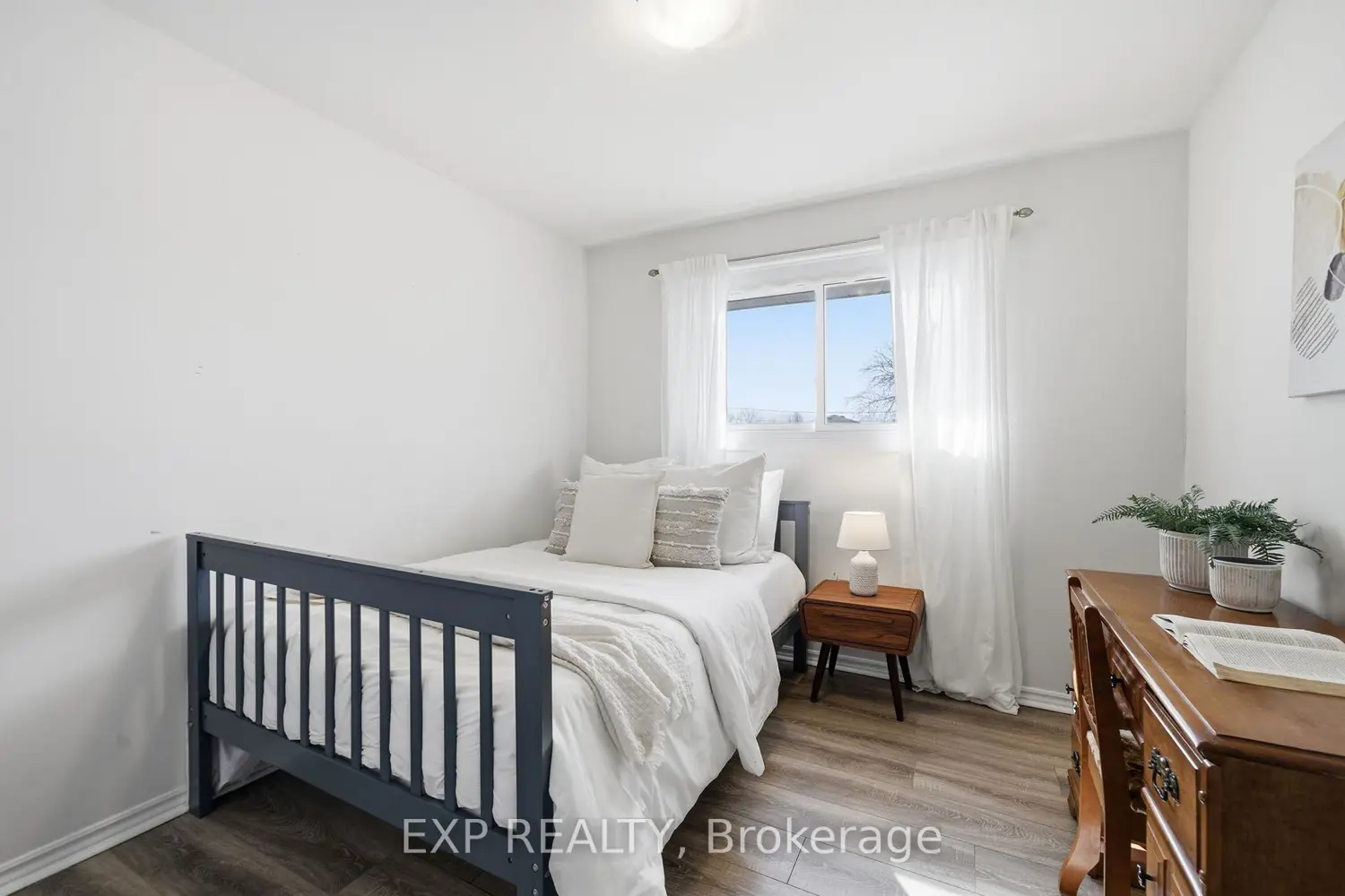 Additional image 11 of 624 Bayfield Court