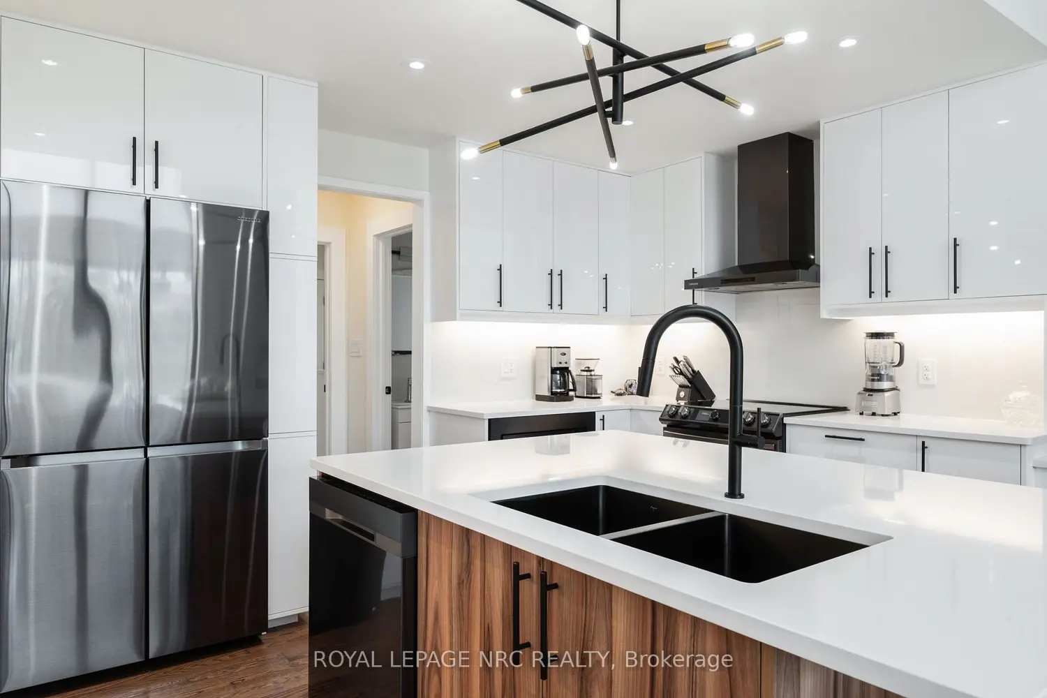 74 Millpond Road photo 3