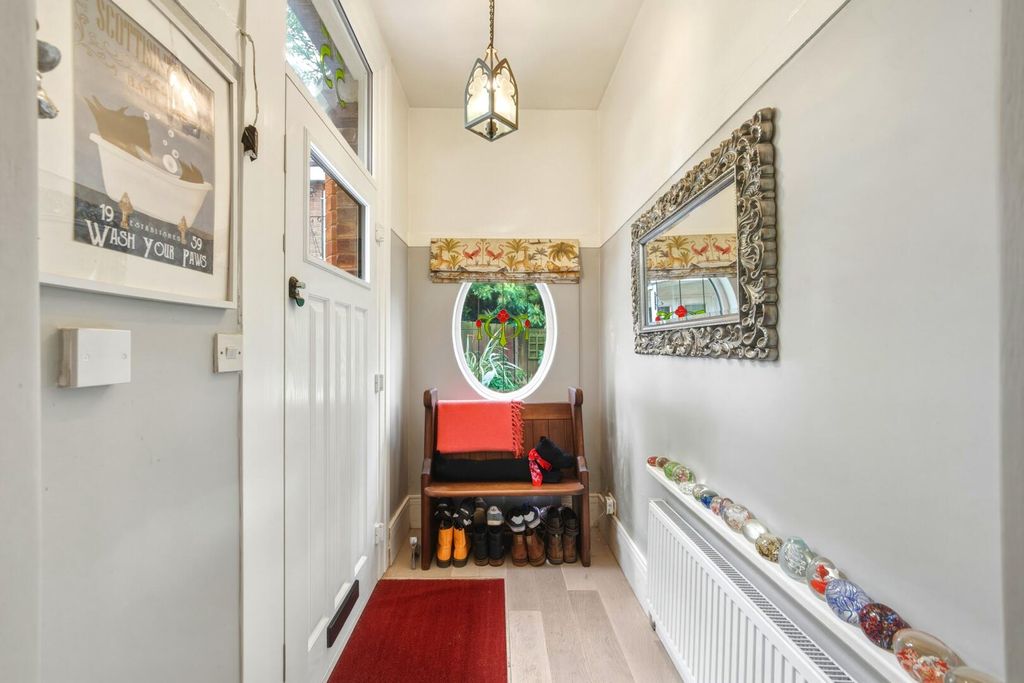 Additional image 2 of 3 bed flat for saleLucknow Avenue, Nottingham NG3